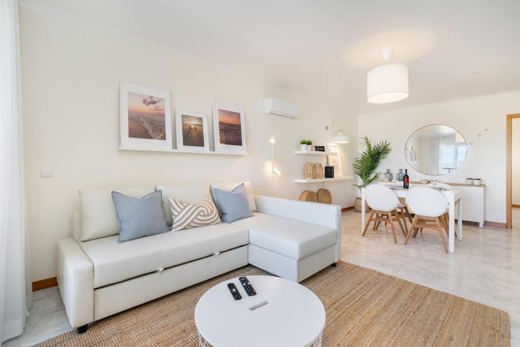 Rocha View Apartment ปอร์ติเมา ภายนอก รูปภาพ