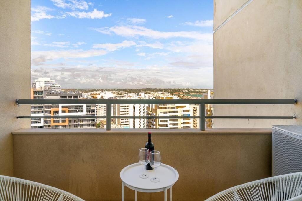 Rocha View Apartment ปอร์ติเมา ภายนอก รูปภาพ