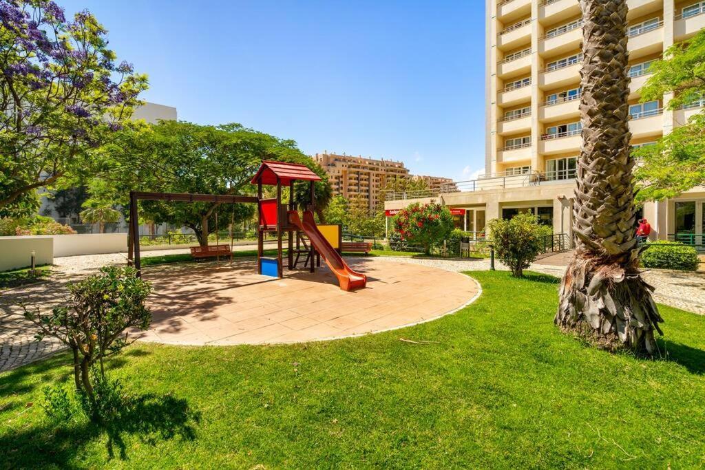 Rocha View Apartment ปอร์ติเมา ภายนอก รูปภาพ